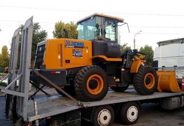 Фронтальный погрузчик XCMG LW300KN 1,8 M3 Джойстик Сотувда тайёр