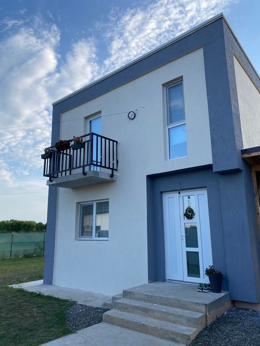 Duplex în Dudestii noi