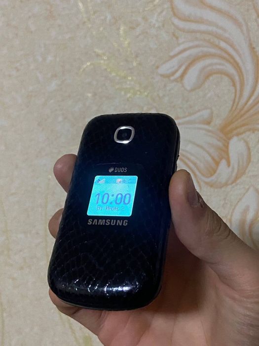 Samsung gusto 3 sotiladi