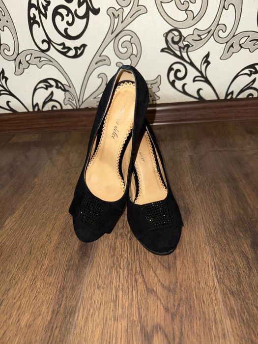 Туфли женские 37 размер