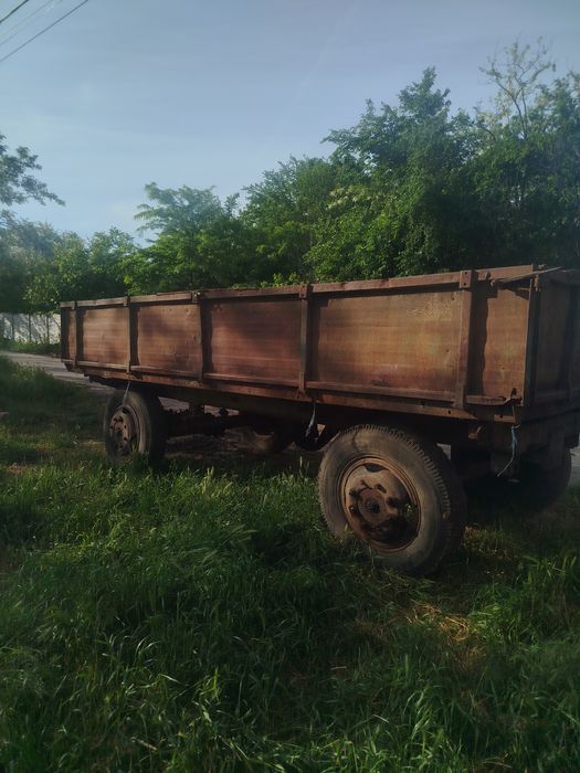 Vând remorca basculabila Rm 23