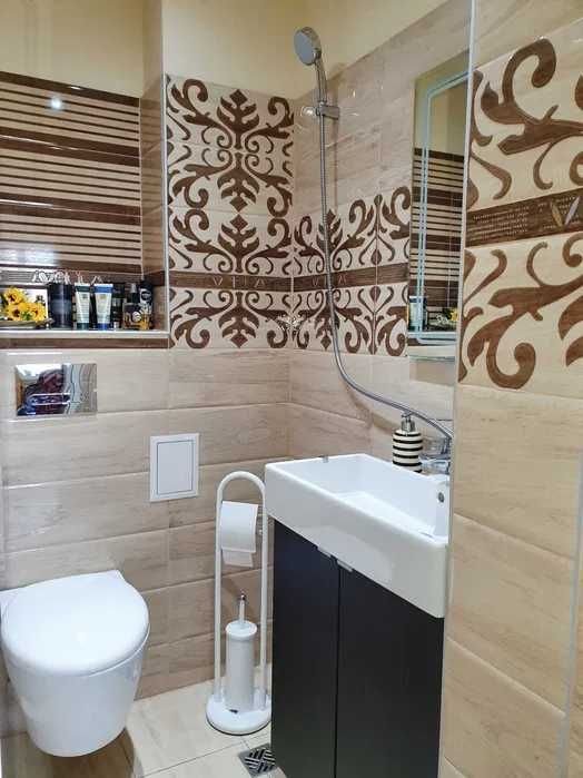 Продава се Тристаен апартамент в София, Люлин 3 - 120 кв.м за 1209 €/кв.м - Снимка #1