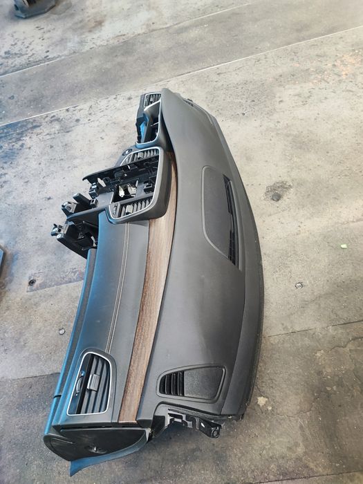 Vînd plansa bord renault talisman 2019