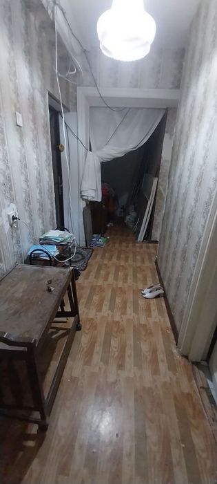 Юнусабад 6 квартал 2/2/4 (50²) продаётся квартира