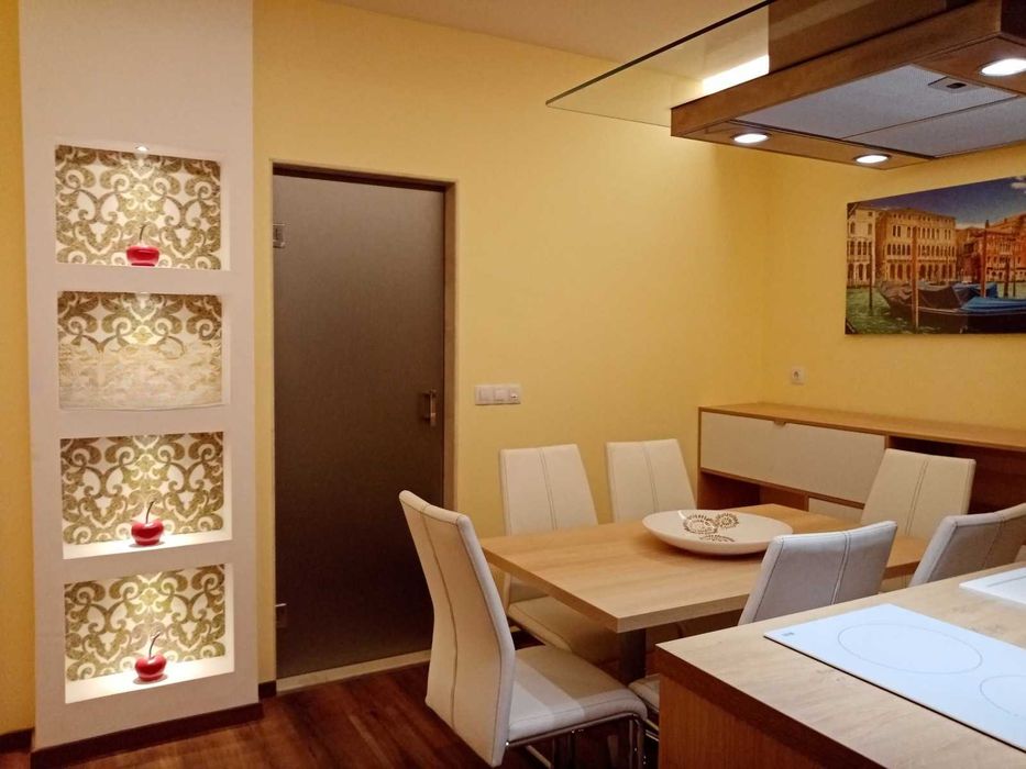 Дава се под наем Двустаен апартамент в София, Лозенец - 56 кв.м за 600 € - Снимка #11