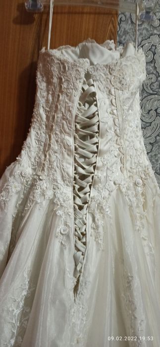Свадебное платье