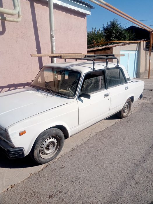 Сотилади Жигули 2107
