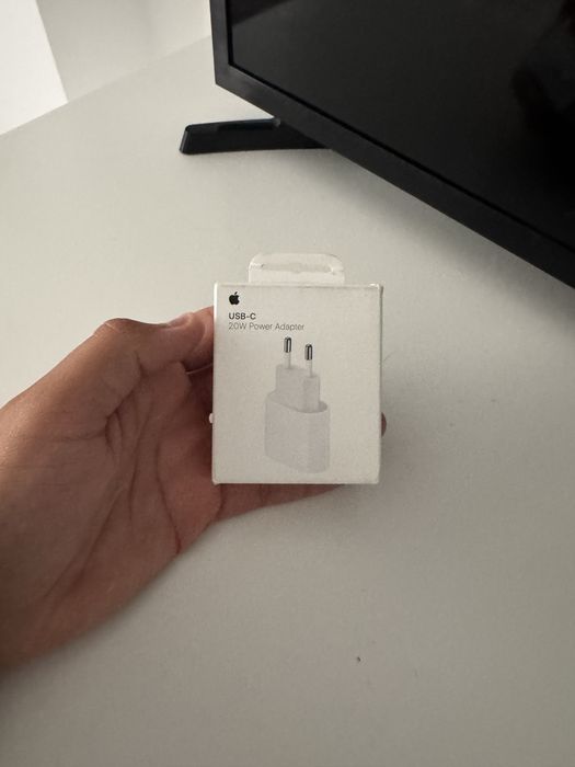 2 adaptoare iphone orginale