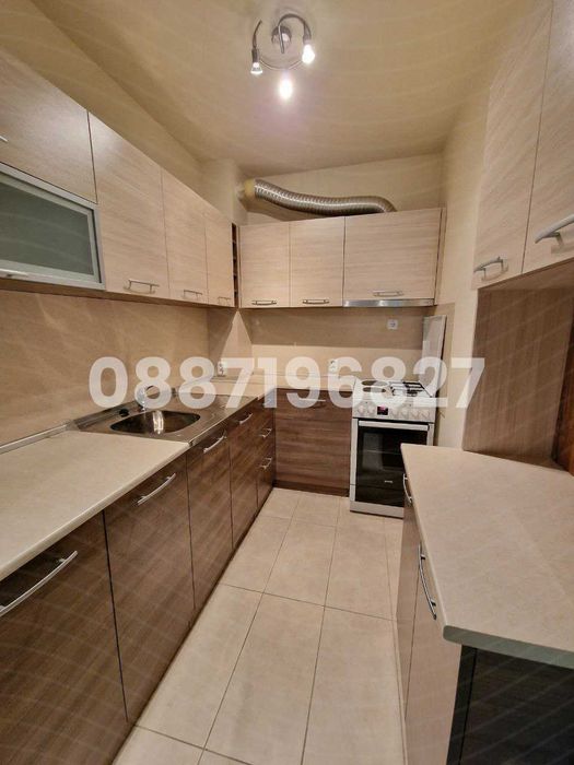 Дава се под наем Двустаен апартамент в Варна, Окръжна болница - 54 кв.м за 475 € - Снимка #1