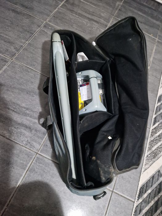 Detector de cabluri și conducte