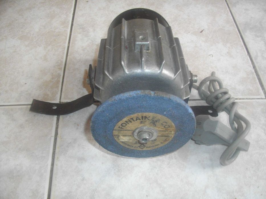 Бавна скорост 75W/80-200W CREUSEN Шмиргел Обущарски Ruler-0,35А Гр/Хол