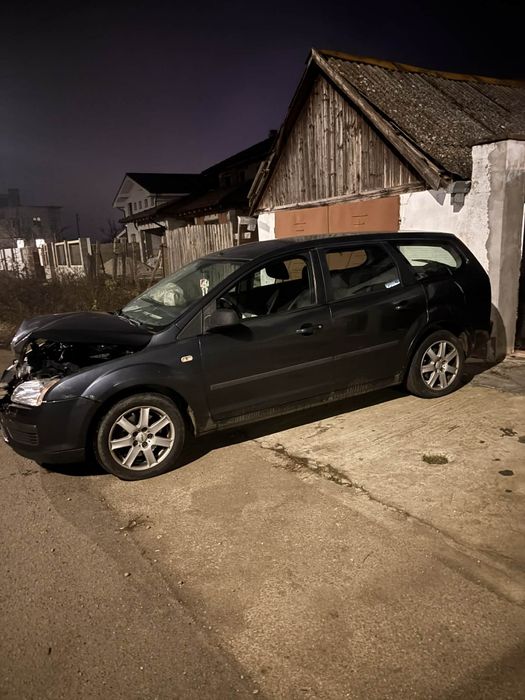 Ford focus 2 2006  avariat