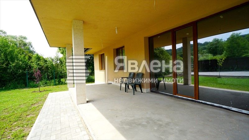 Продава се Къща в с. Големо Бучино, Област Перник - 163 кв.м за 1749 €/кв.м - Снимка #5