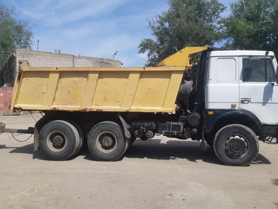 Маз самосвал 551605