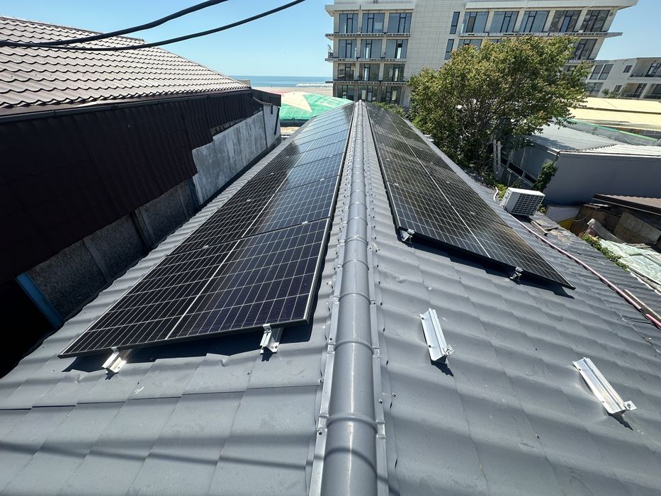 Montam panouri foto voltaice