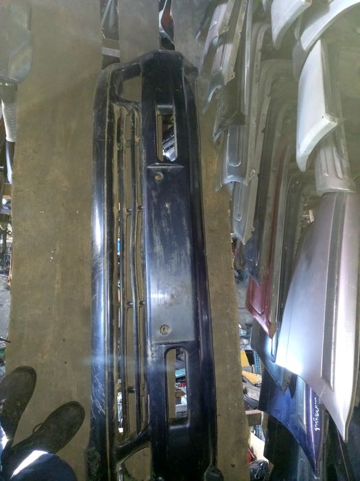 Бампер передний на Мерседес Вито 638