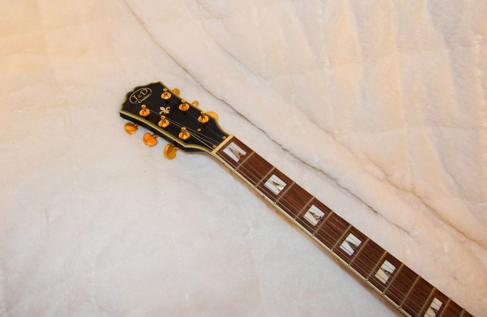 chitară electrică  hollow-body J&D SA-10 BK