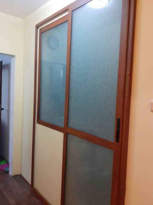 Алуминиева врата за баня