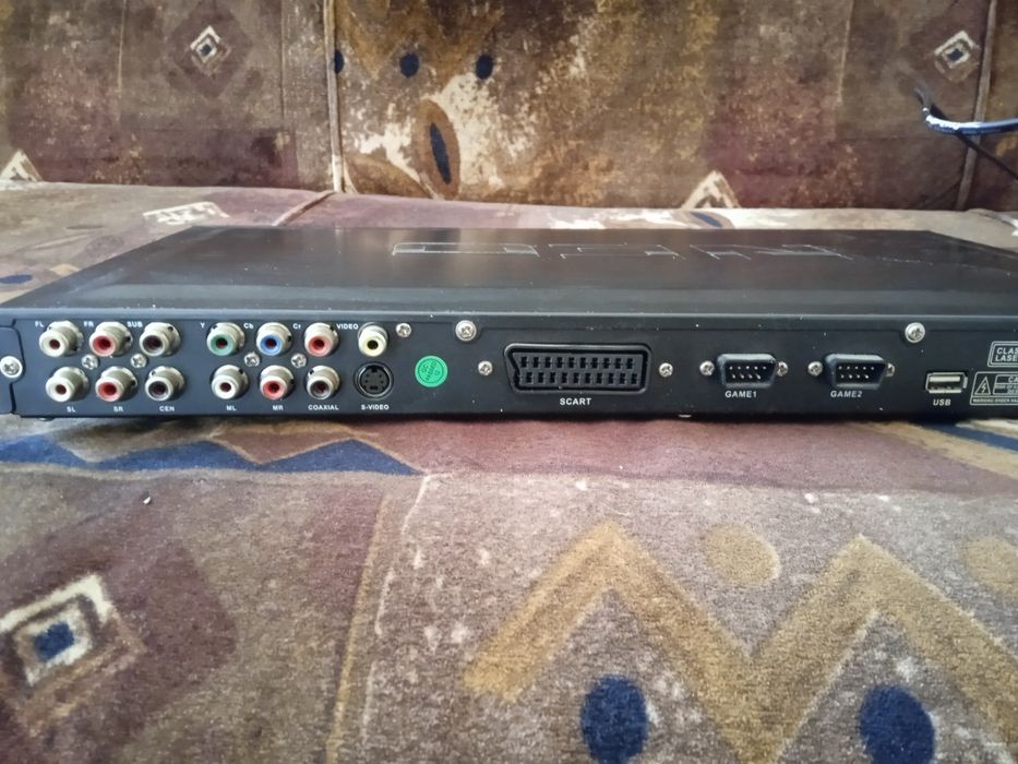 двд плейър/dvd player/домашно кино с тонколони