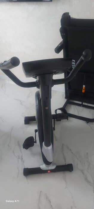 Велотренажер спортивный