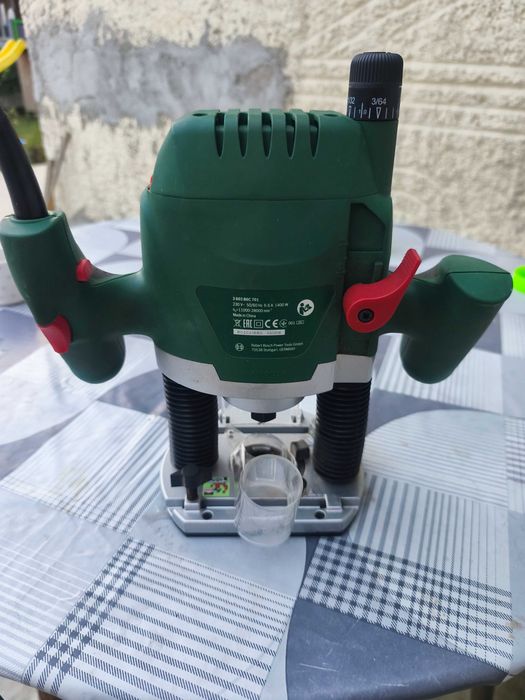 Masina de frezat Bosch Advanced POF 1400 ACE
