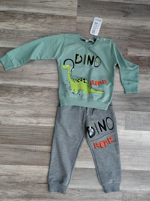 Продавам нов детски комплект Breeze