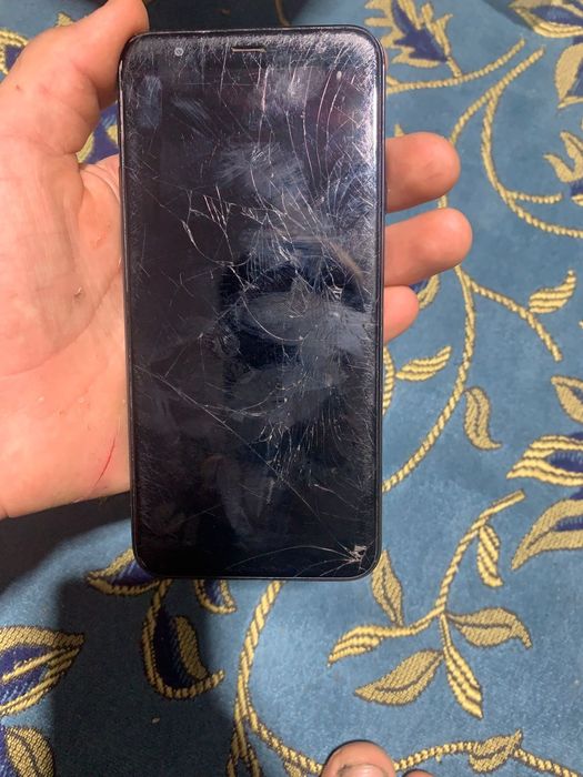 Самсунг галакси J4