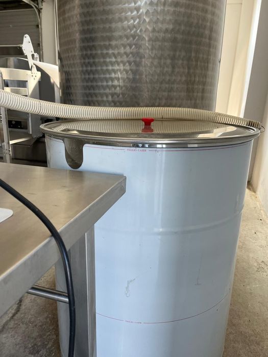 Машина за бутилиране на мед Nassenheider Fill Up