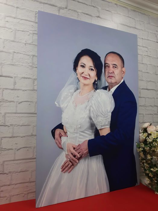 Распечатка фото Распечатать фото на холст Печать фото на холсте с подр ...