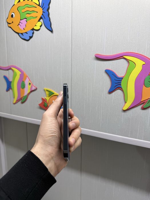 Iphone 12 pro sotiladi