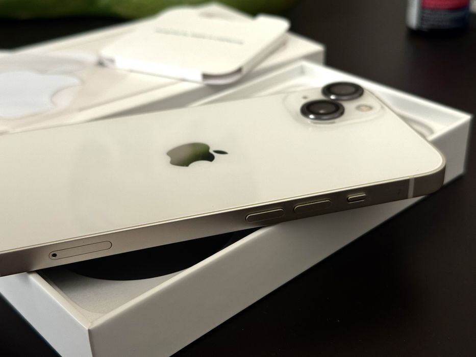 iPhone 13 белый 128гб