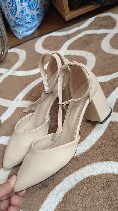 Босоножки красивые