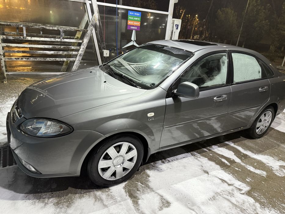 Gentra mokriy 2014 yil Xolati yaxshi aftamat benzinda yurgan faqat