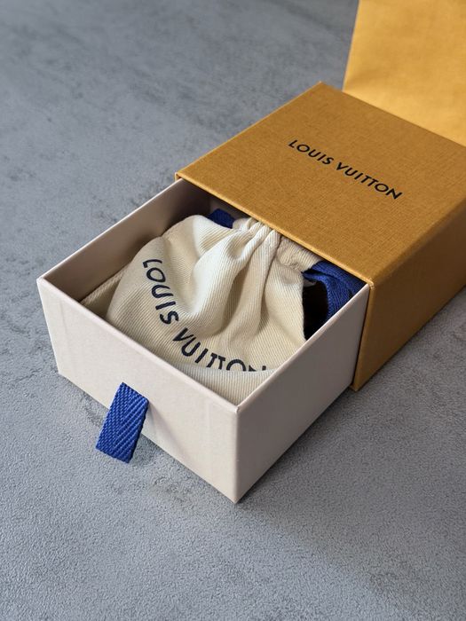 Louis Vuitton LV Slim Bracelet — Monogram Eclipse — с кутия и документи.