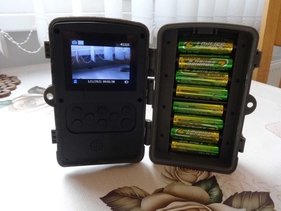 Дигитална ловна / наблюдателна камера (Digital Trail Camera) – Нова с Включени 8 батерии AA и SD Карта 64GB