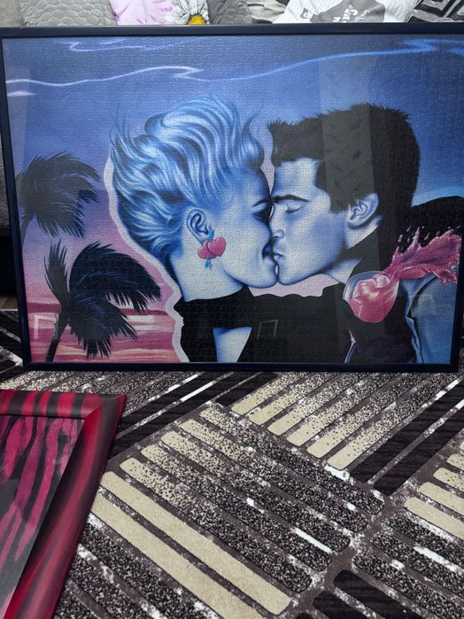 Doar un tablou mai este disponibil cel confectionat din piese puzzle