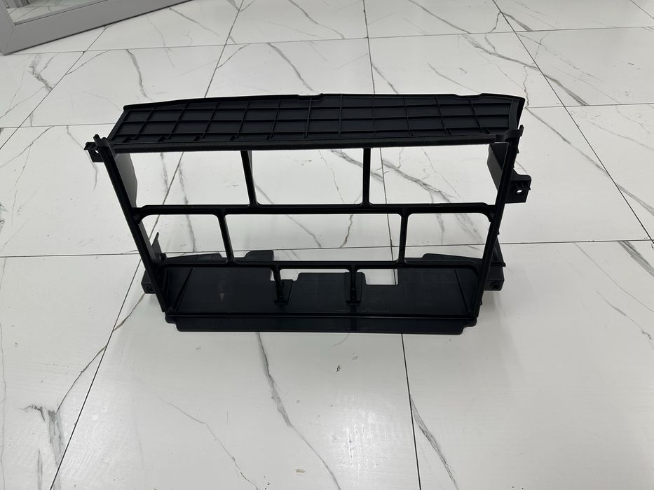 Kia Seltos диффузор радиатора