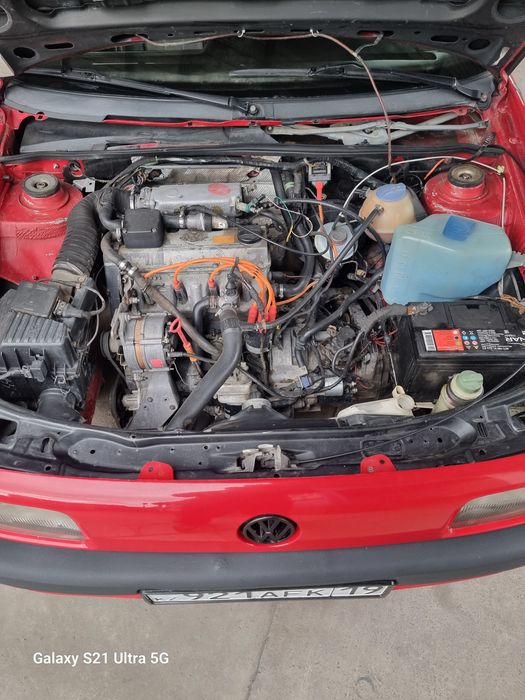 Пассат б3 1991г. 2.0 куб.