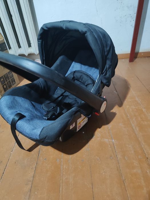 Автолюлька детская