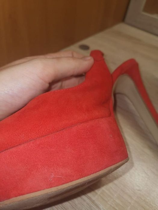 Дамски обувки/токчета от естествен велур, размер 39