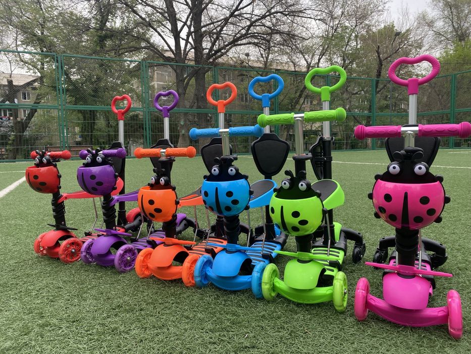 Самокат Беговел 5в1.