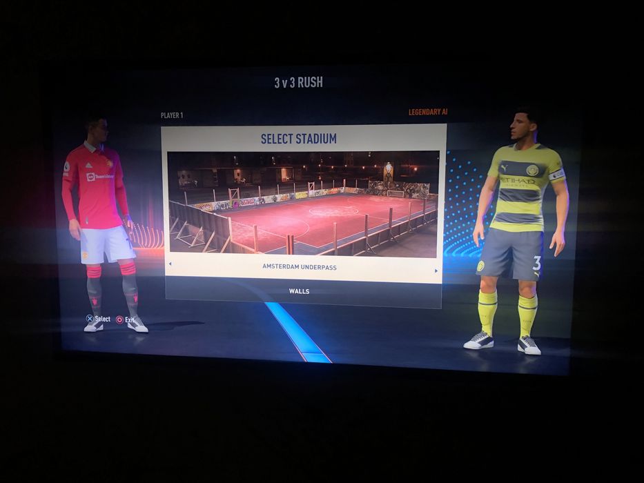 PS4 Slim Прошитая (GoldHEN) + 2 геймпада + Игры