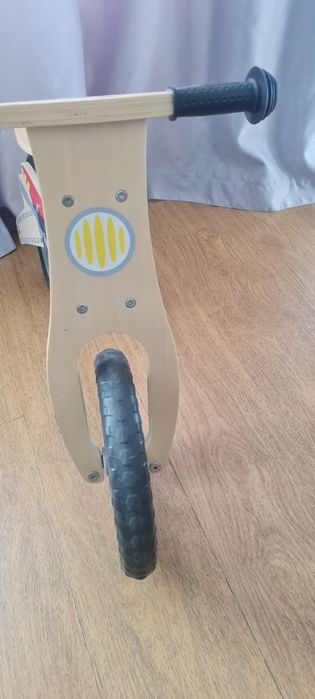 Bicicleta echilibru din lemn