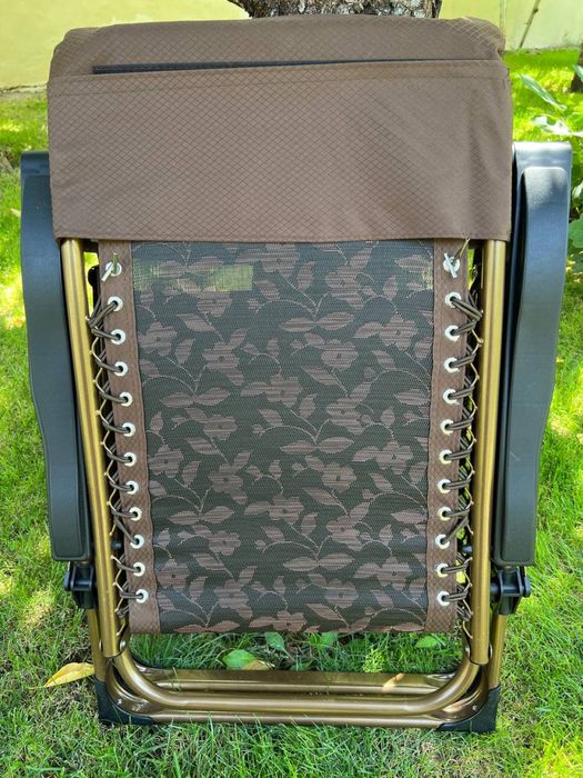 Раскладной кресло Шезлонг Раскладушка  для дома и отдыха осталось 6 шт