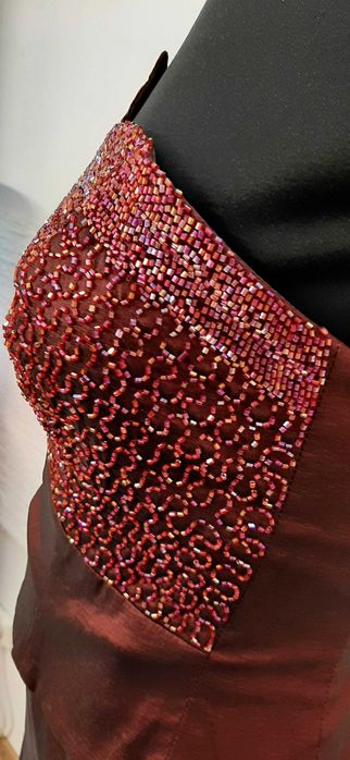 Вечерний наряд .