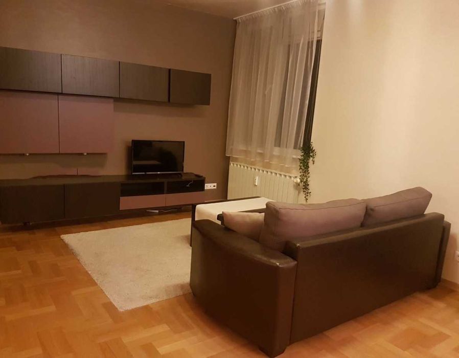 Дава се под наем Двустаен апартамент в София, Лозенец - 65 кв.м за 725 € - Снимка #2