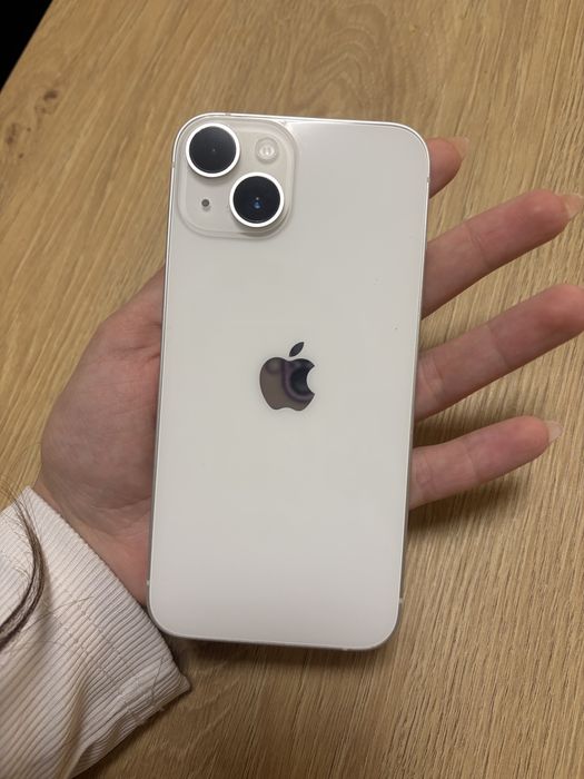 Продавам Iphone 14, 128 GB, бял
