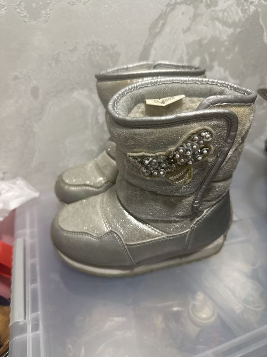 Ботинки на девочку