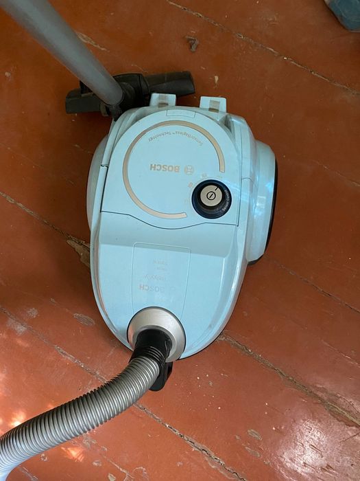 Пылесос BOSCH 2000W