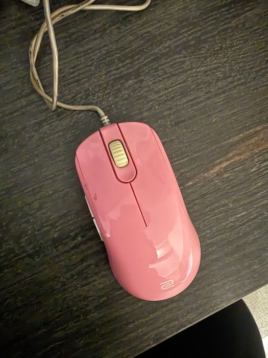 Продам мышку Zowie